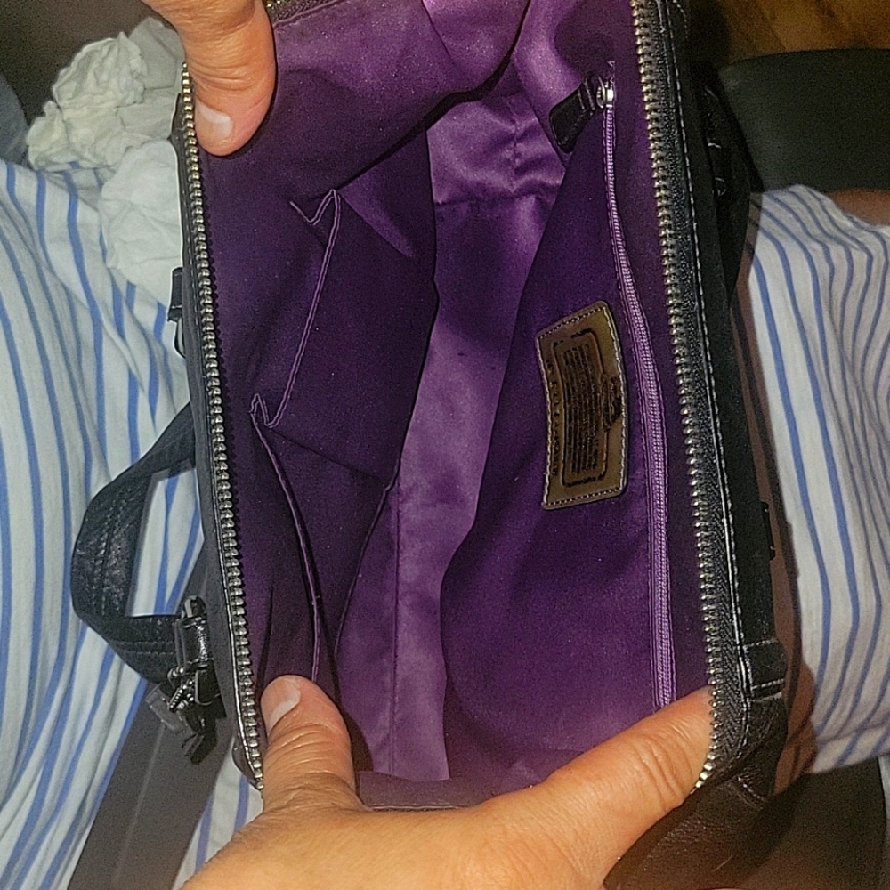 Coach - Picture 2 of 5